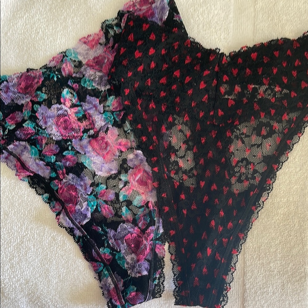 Victoria's Secret Black and Pink Lace Panty thing sting Duo